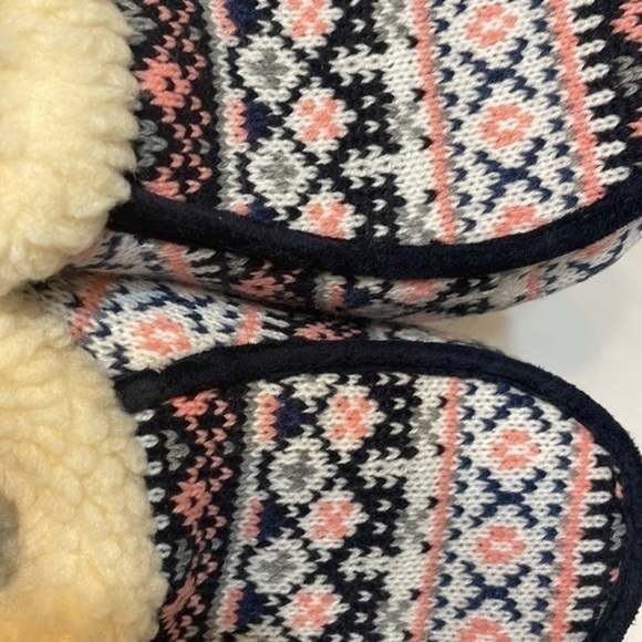 GUMUSSERVI  slipper Memory Foam shoe pink Isle Knit Bootie New Size 9 - Picture 4 of 6